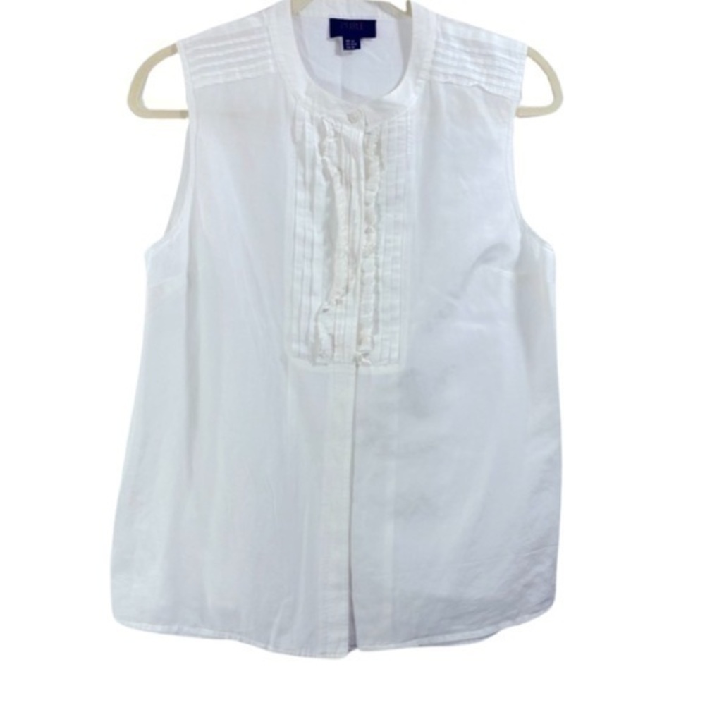 Pure Collection Women’s raffle neck sleeveless blouse/top
Size 8/10 Color White
